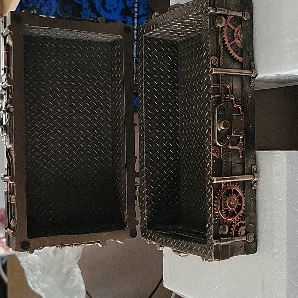 Jewelry Box - Picture 5 of 5